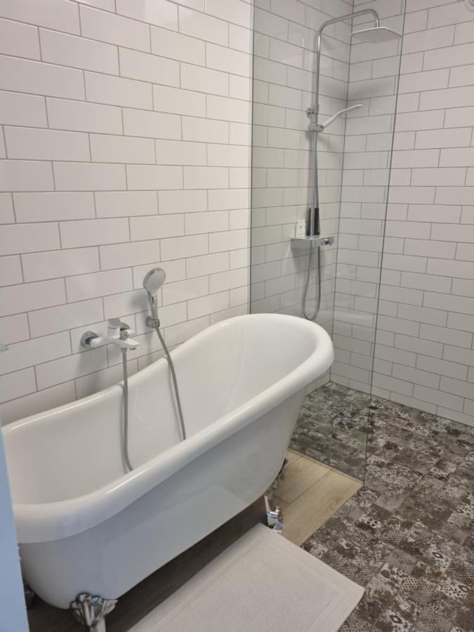 Gallery Balta Apartments Kaunas Bagian luar foto
